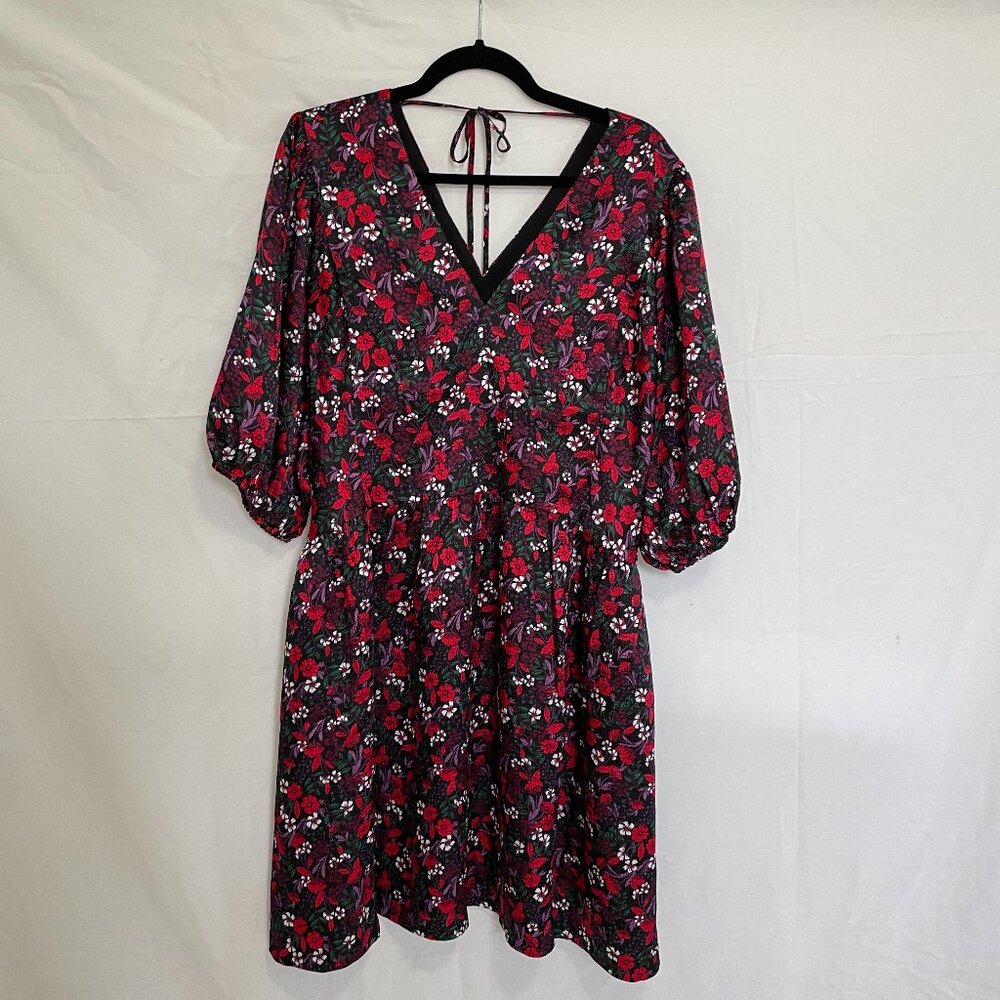 Draper James Terrie Tie Neck Dress in Viny Floral size XXL